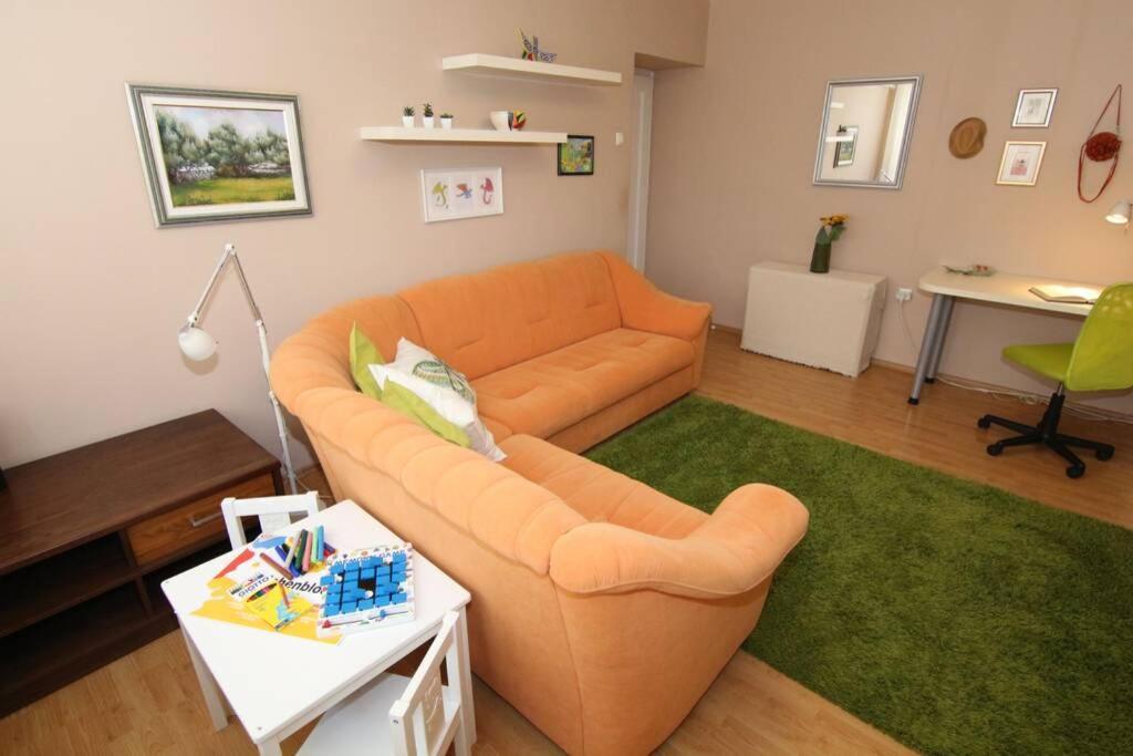 Fast Friend - Cozy Apartment In The Center With Private Garage Rijeka Exterior photo
