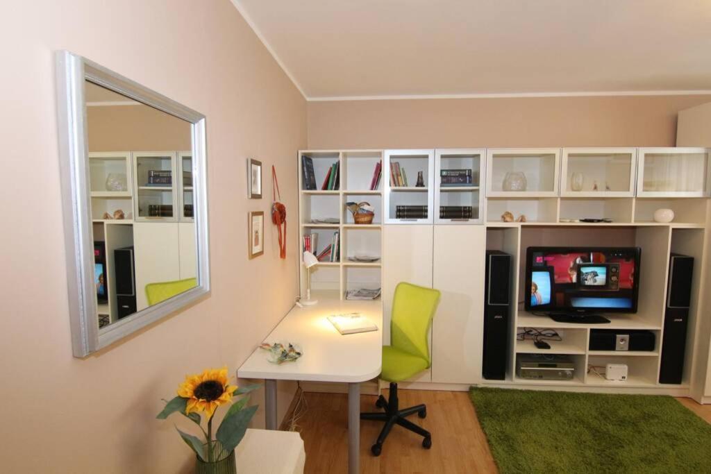 Fast Friend - Cozy Apartment In The Center With Private Garage Rijeka Exterior photo